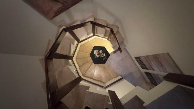 0C5EF6D3-AAF6-4189-B7D4-B6011B6EB1AC