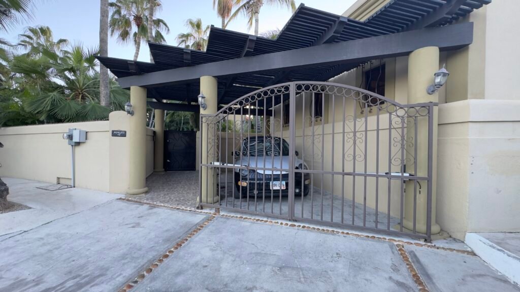 19BA324C-43B4-49A7-8300-7042952F695D