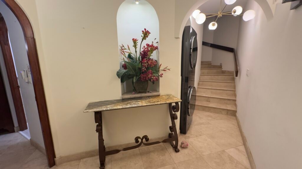 1E4E37A8-317C-49A6-8BEB-9E6DE5271CFF