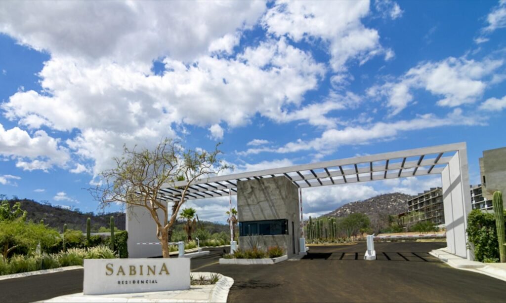 20251205004642221663000000-o