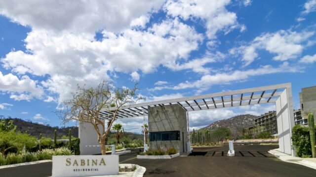 20251205004642221663000000-o