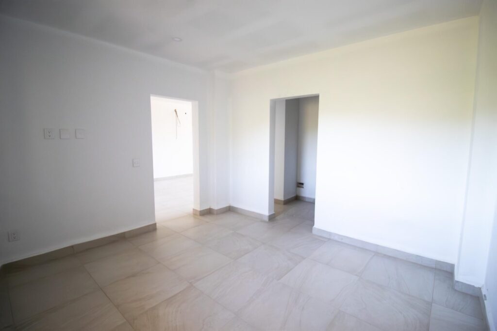 20251205004908115582000000-o