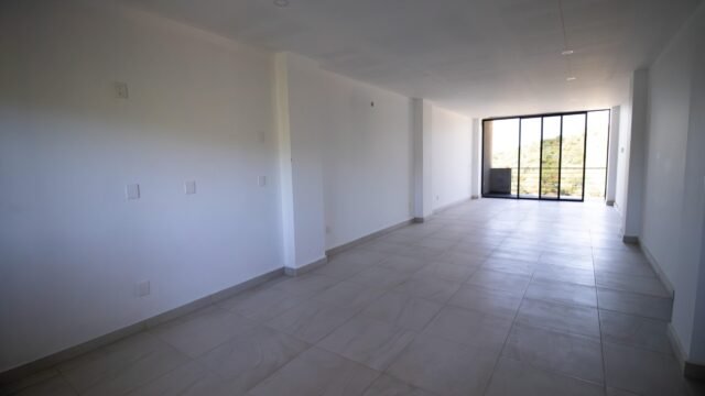 20251205004940059008000000-o