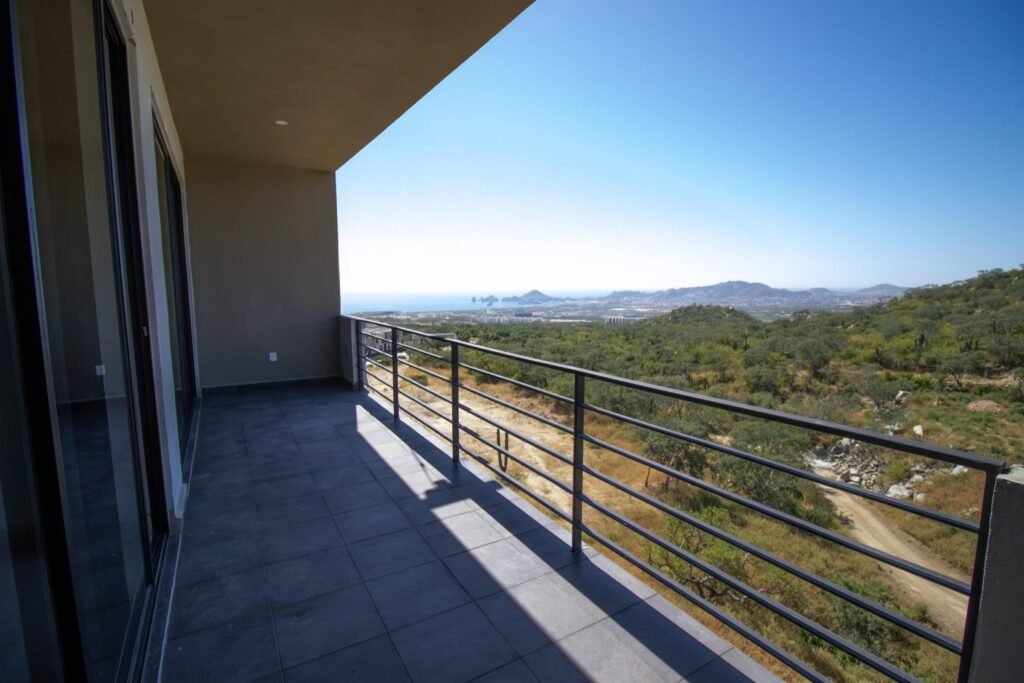 20251205004959177236000000-o