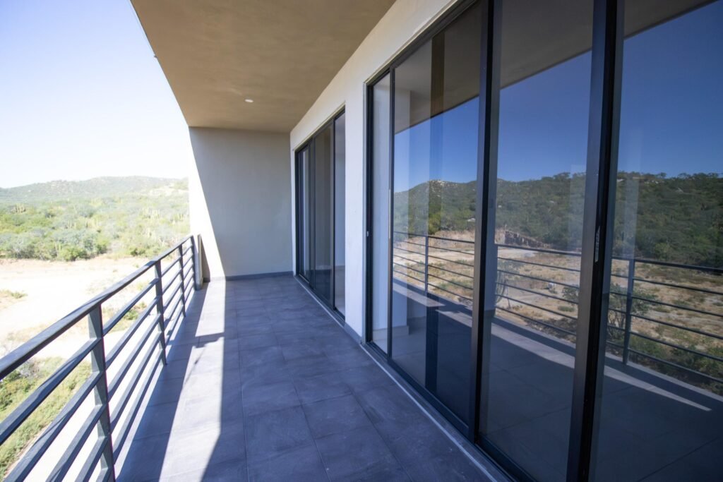 20251205005003119974000000-o