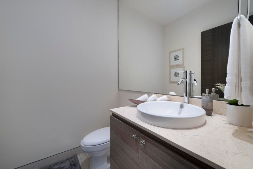 20251208142343954823000000-o