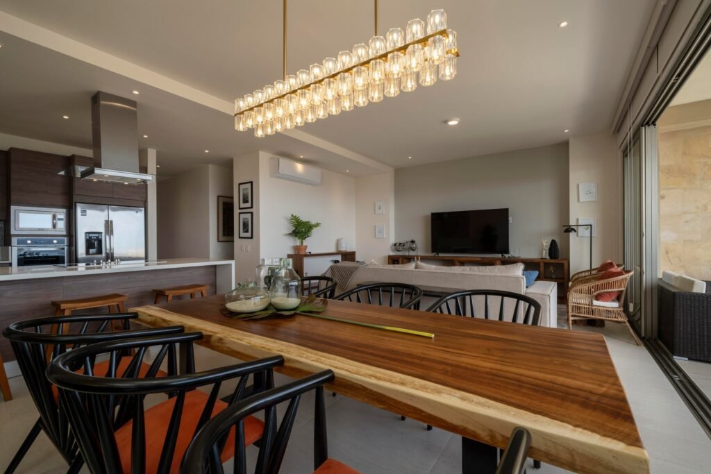 20251208142403406824000000-o