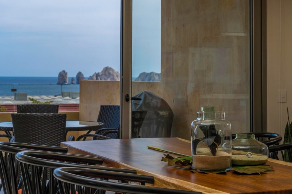 20251208142425548503000000-o