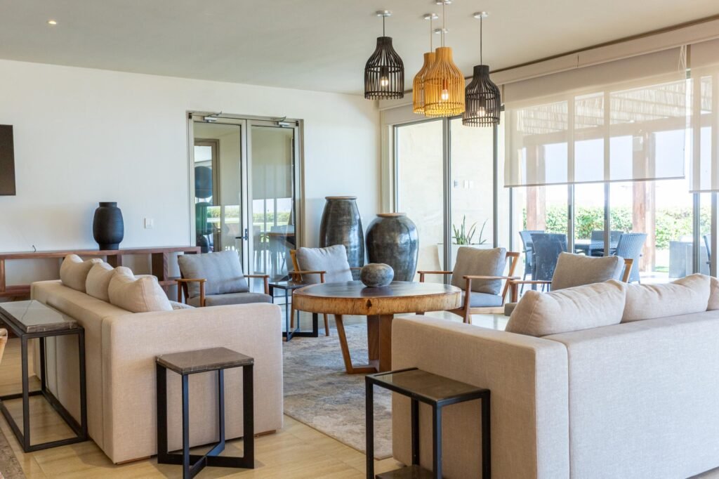 20251208142603439976000000-o