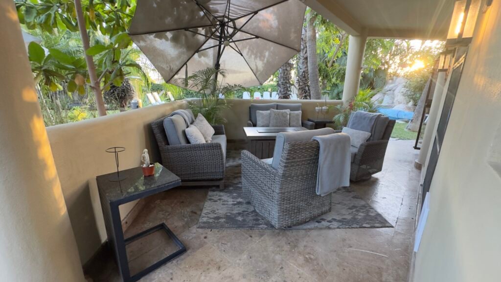 4BDF54A3-6BF7-4100-8E99-E5B8185C86AE