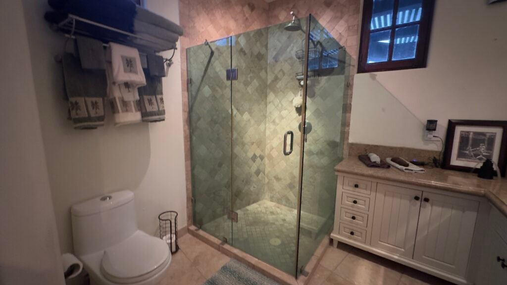 9B1CE163-79CF-4319-B805-1A52F69D9147