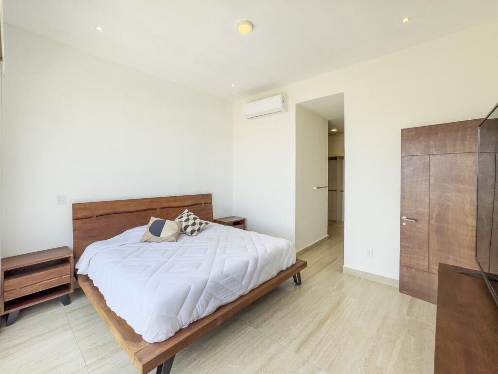 20250512180729647098000000-o