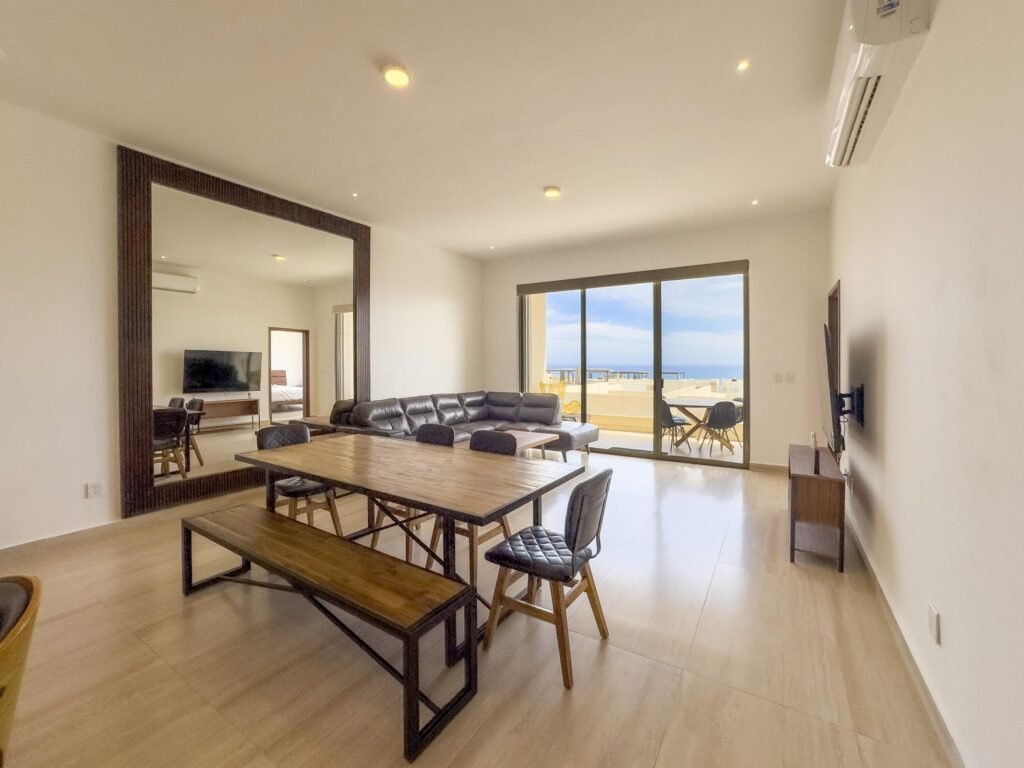 20250512180804426981000000-o