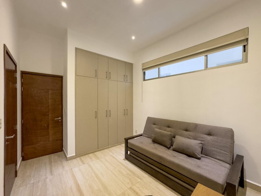 20250512180810404749000000-o