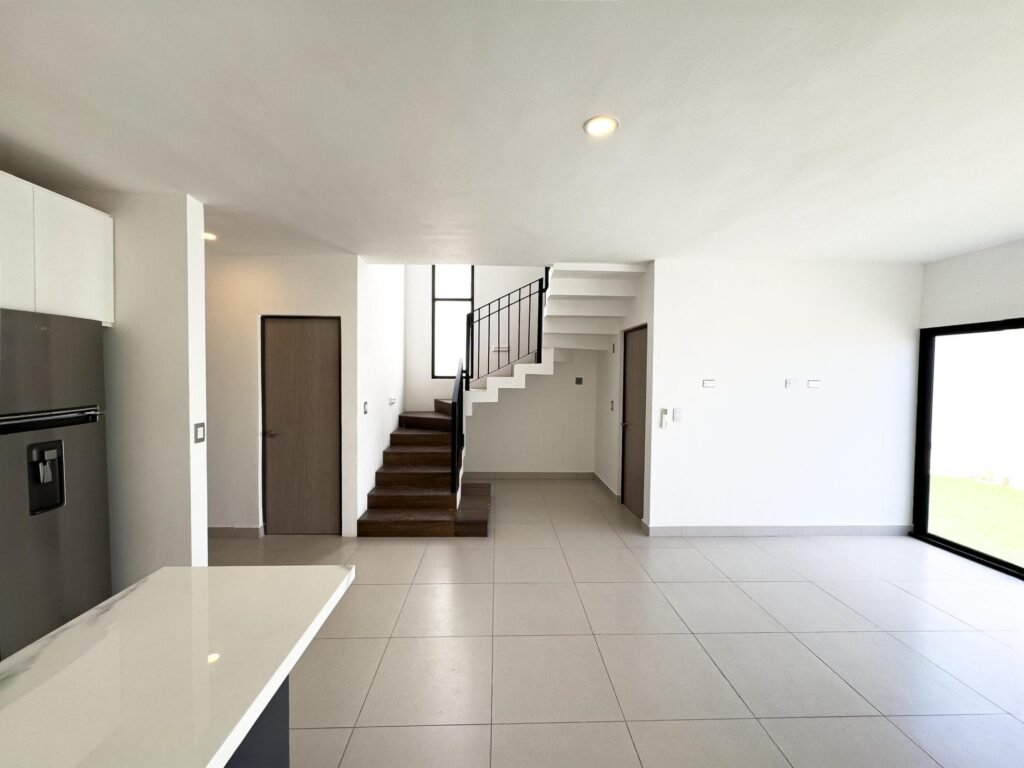 20250611192622007170000000-o