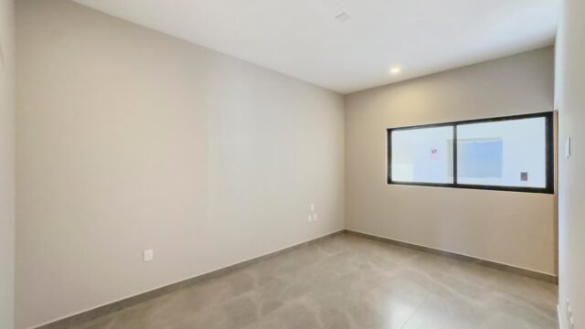 20250810221937035177000000-o