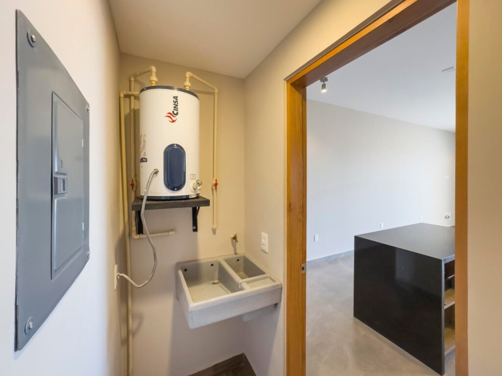 20250810222125226846000000-o