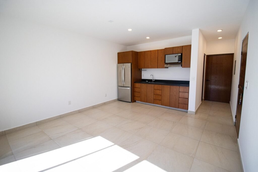 20251120233229447924000000-o