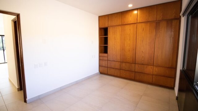 20251120233339687484000000-o