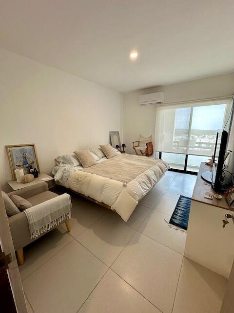 20251201194859739060000000-o