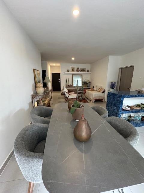 20251201194931210599000000-o