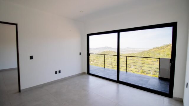 20251202153713883747000000-o