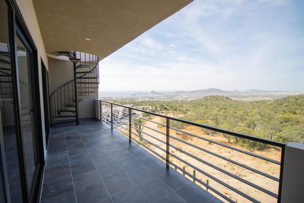 20251202153746956354000000-o